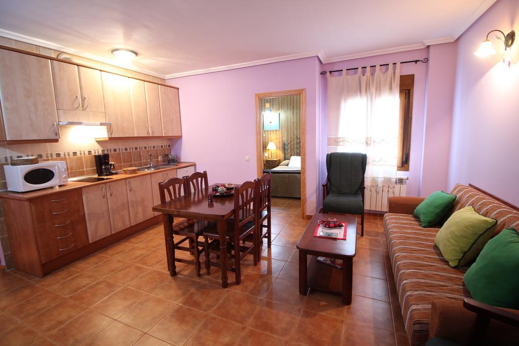 Sierra De Monfrague Apartment Torrejón el Rubio Cameră foto